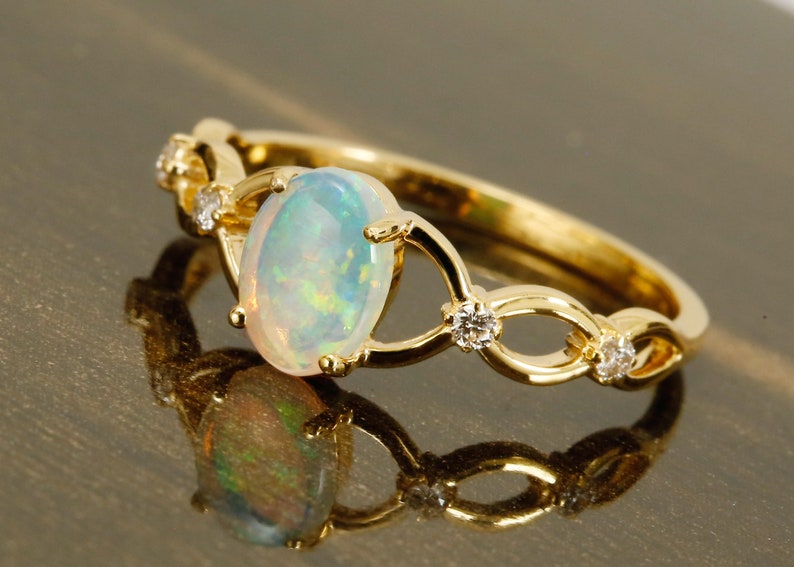 14k Solid Gold Opal RingDiamond RingOpal RingOctober Birthstone RingOpal Diamond RingVintage Ring Fancy Ring Australian Opal Ring