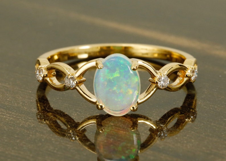 14k Solid Gold Opal RingDiamond RingOpal RingOctober Birthstone RingOpal Diamond RingVintage Ring Fancy Ring Australian Opal Ring