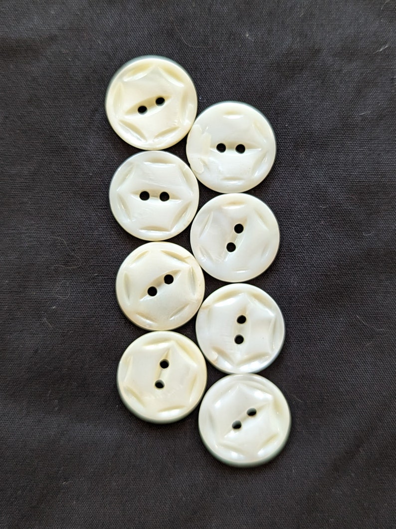 Lot of 8 Pcs MOP Mother of Pearl 2 Hole 3/4" in 19 Mm Shell White ...