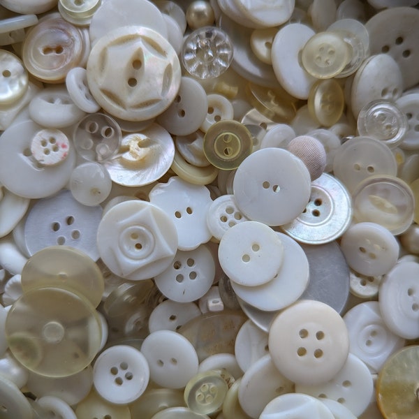 Lot of 1/2 Cup / Approx 150 Vintage White Cream Clear Glass MOP Plastic Buttons Crafting Pinterest