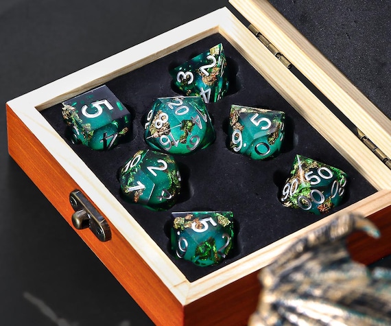 Liquid Core Dice for Role Playing Games, Liquid Core Dice Sharp Edge Resin Dice for Dungeons and Dragons, D&D Dice Set, Christmas Gifts