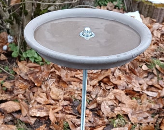 Vogelbad basalt tuindecoratie groot op stok