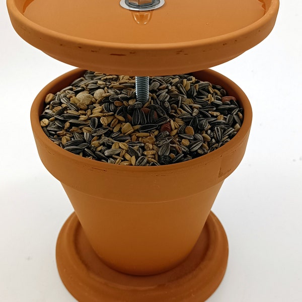 Bird food terracotta combination drinking trough bird bath feeding station birdhouse food dispenser bird bath