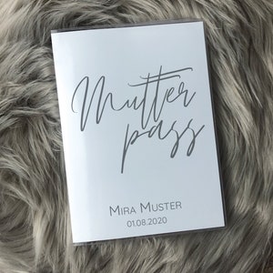 Mutterpass-Hülle "Blanc" PERSONALISIERT
