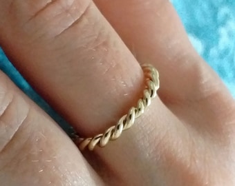 3mm,14K Solid Yellow Gold Thick  Stacking Twist Ring 3mm Wedding Band Chic Stackable Twist Ring 14K Yellow Gold 9 Gauge Twist Ring Handmade