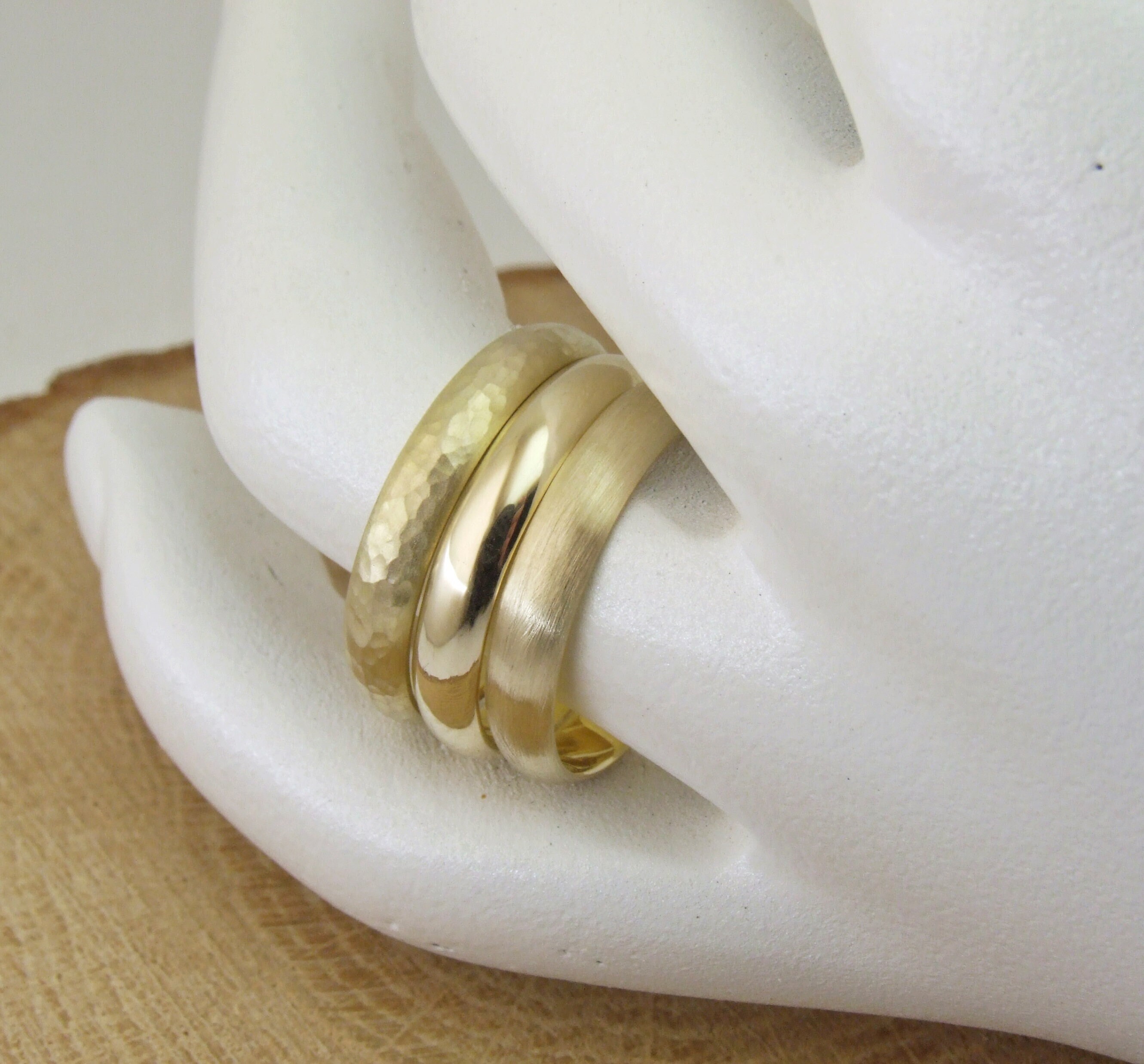 3,5 mm, Eheringe aus massivem 10-Karat-Gelbgold, gehämmert, matt, gebürstet, glatt, glänzend, 1,3 mm dick, gewölbte Eheringe aus massivem Gelbgold
