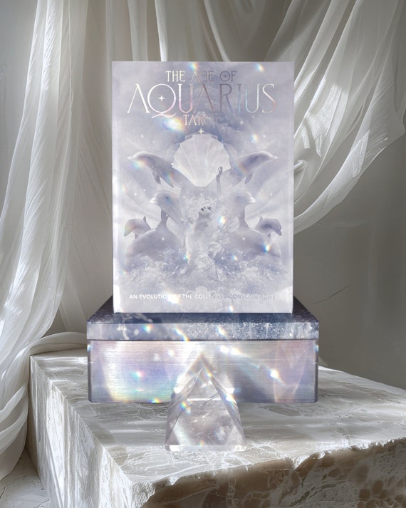 エイジ オブ アクエリアス タロット エイジ・オブ・アクエリアス・タロット | 88枚のカード | ガイド