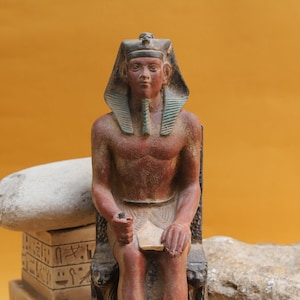 希少な古代エジプトの遺物像 - 紀元前エジプトのラムセス王のファラオ