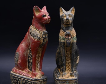 バステト像 - 古代エジプトの猫の女神バステト - 複数の色 - エジプト