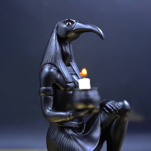 古代神話/エジプト学における天国、愛、美、幸福、豊穣の女神 古代神話/エジプト学における天国、愛、美、幸福、豊穣の女神
