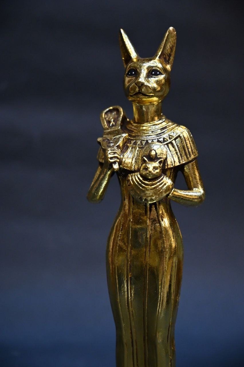 古代エジプトの猫の女神バステト像 - Etsy 日本