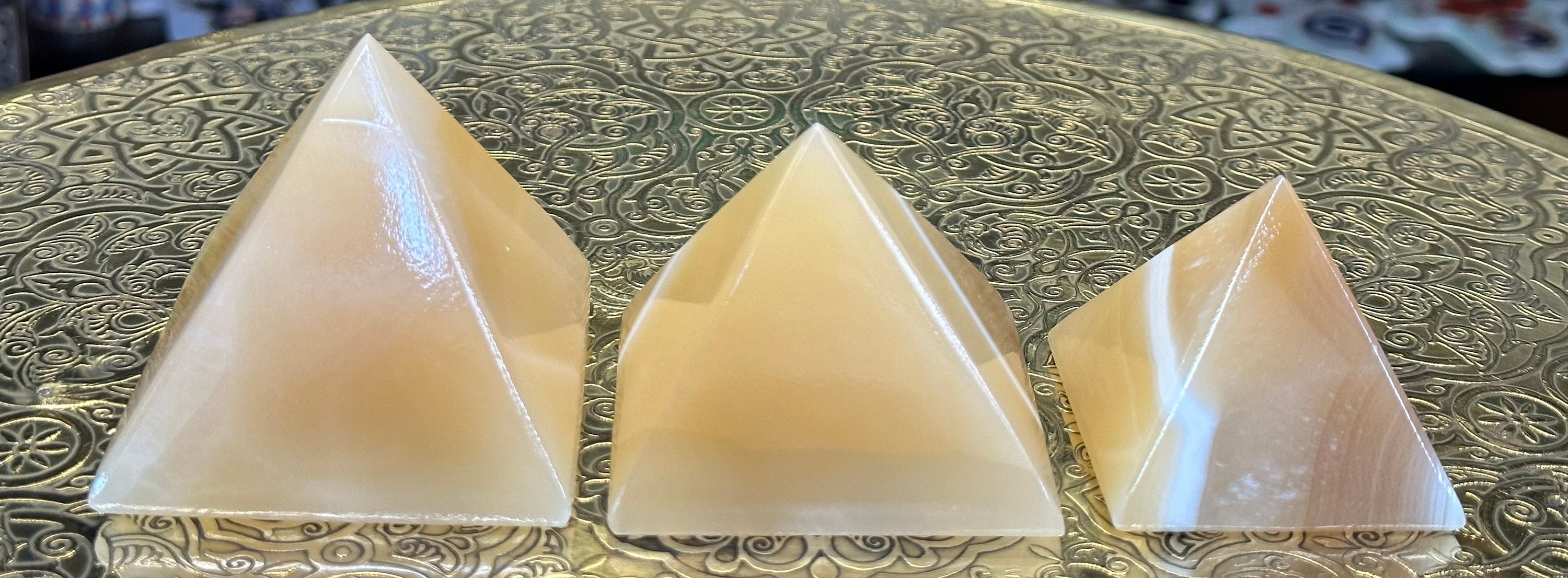 【 古代方解石アラバスター 】『洋ナシPear』　伊国製アンティーク アラバスター（雪花石膏）の4灯シャンデリア 薔薇 1920年代 アールデコ