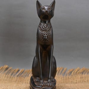 Bastet - Wspaniała statua kota, wielka bogini ochrony domu, powodzenia, mitologia, eksponat muzealny - bóstwa egipskie - egipski dar - replika - p.n.e.