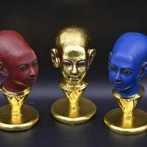 The powerful Nefertiti Head, Queen Nefertiti statuette, statue of Nefertiti, Replica, Egyptian Home Decor BC