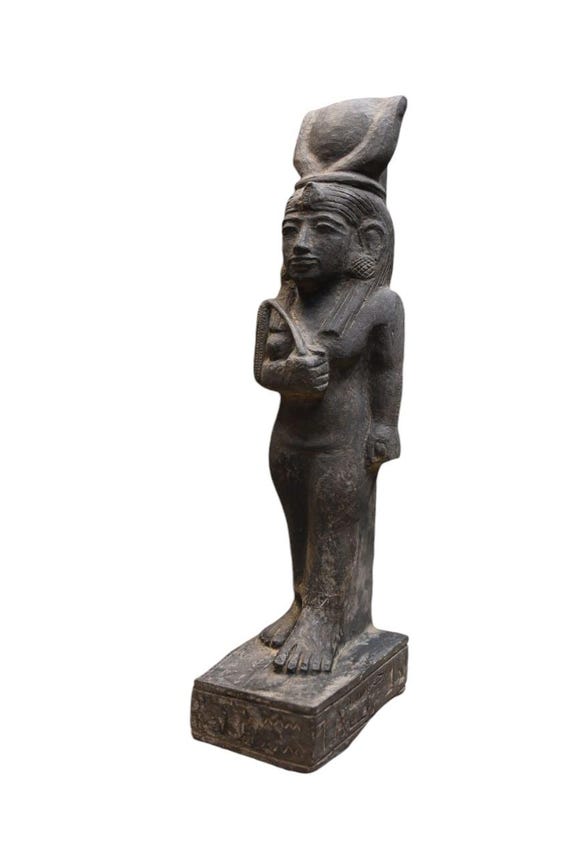 エジプトの女神ハトホル 幸せで忠実な顔をした、エジプトの