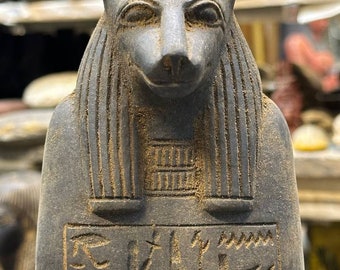 玄武岩製セト像 – 古代エジプトの混沌の神、エジプト製 - Etsy 日本