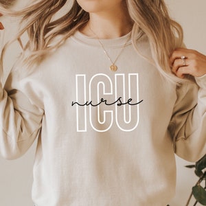 Sudadera de enfermera de UCI, Unidad de cuidados intensivos, regalo para enfermeras, estudiante de enfermería, camisa clínica, regalo de graduación NP RN, suéter de cuello redondo unisex