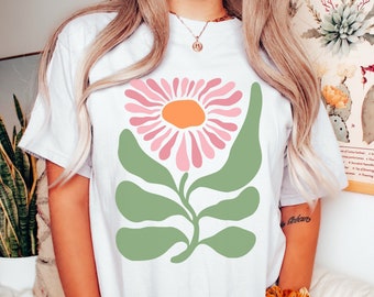 Flower Shirt, Boho Wildflowers Floral Nature Tee, Garment Dyed Comfort Colors Tshirt, Oversized Vintage Summer Clothing, Art Deco