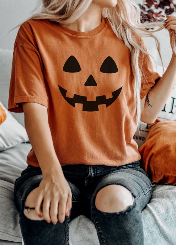 Halloween pumpkin face T-shirt Design Funny and Scary Halloween Tee for  Adult Men's & Women's