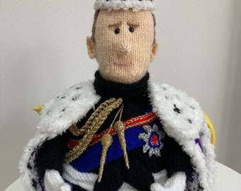 Prince of Wales Coronation Tea Cosy KNITTING PATTERN