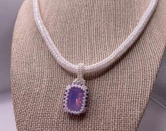 Women's white and lavender beaded necklace