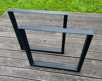 Quadratische Tischbeine aus Stahl: Industrielle Essbank-Basis, versandfertig, N8