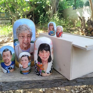 Grandparents' Gift- Large Custom Nesting Dolls (8 inches - 20cm)  - 1 to 8  Pieces - Custom Russian Dolls