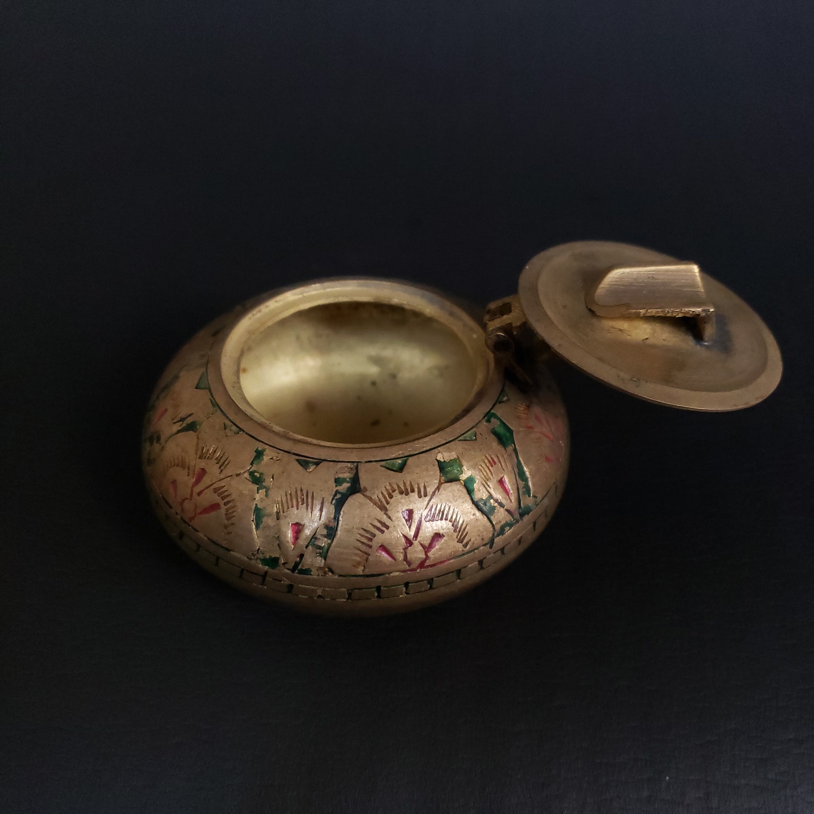 Vintage Brass Pocket Ashtray With Lid And Handmade Etched Etsy