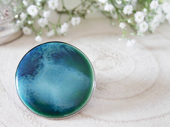 Beautiful silver rimmed Ruskin brooch circa 1900