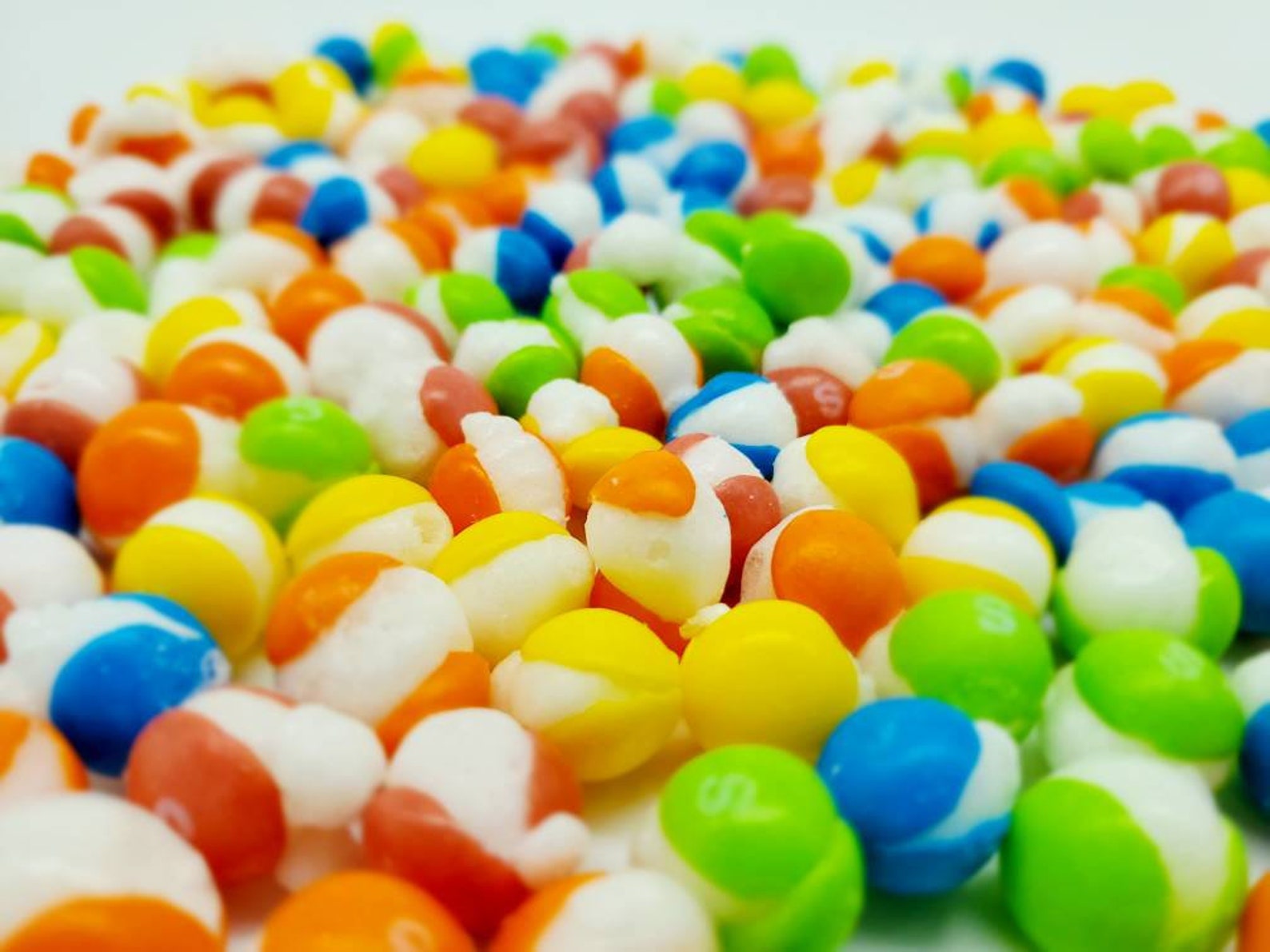 1.5 oz Tropical Skittles Freeze Dried Crunchy Skittles | Etsy
