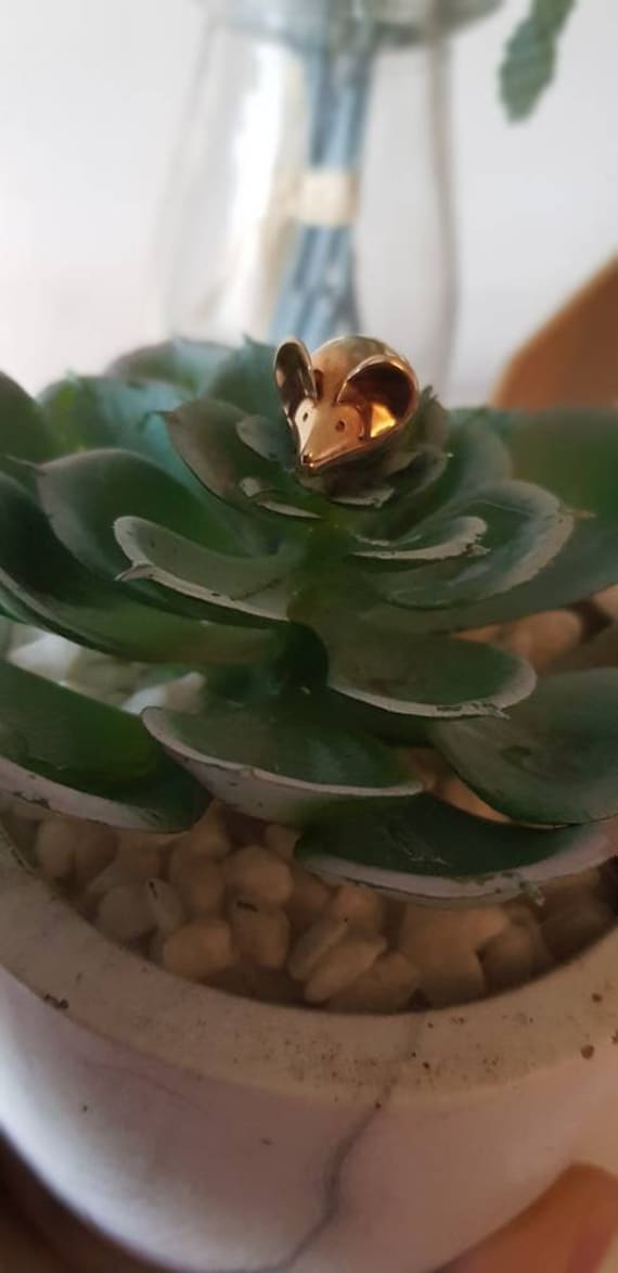 9ct gold vintage charm