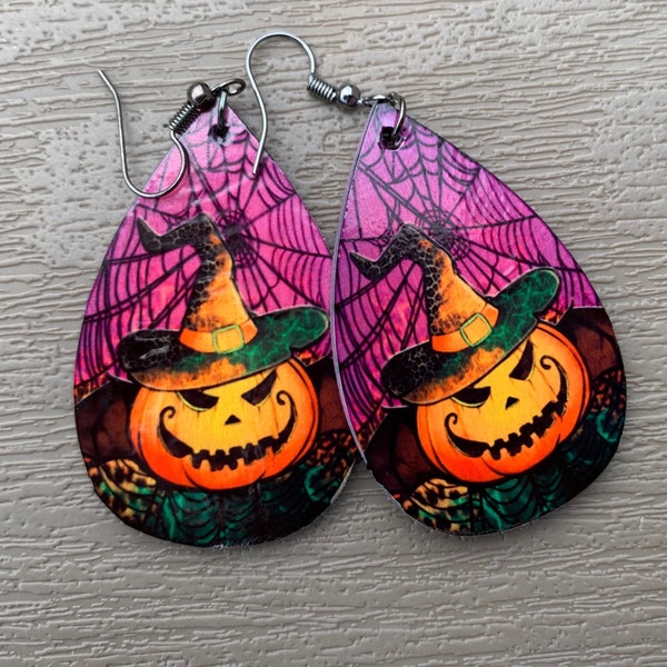 Halloween wood Earrings, jack O’lanter earrings, wood earrings. Halloween pumpkin, sublimation earrings
