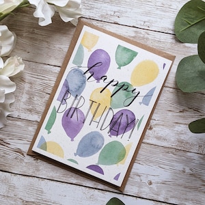 fond de ballons aquarelle carte de joyeux anniversaire | Carte vierge A6 ou A5 | Calligraphie aquarelle peinte à la main | Respectueux de l'environnement, sans plastique