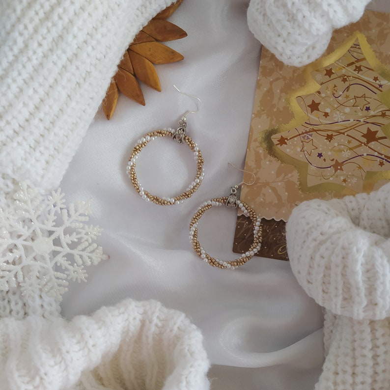 gift for her idea Hoop gold/&white earrings for wedding or holiday Bridesmaid jewelry Beaded earrings with pearl imitation beads