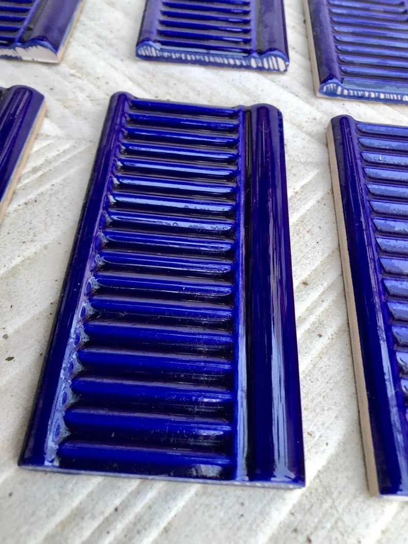 6 Blue Art Nouveau style border tiles, photo 3 of 10