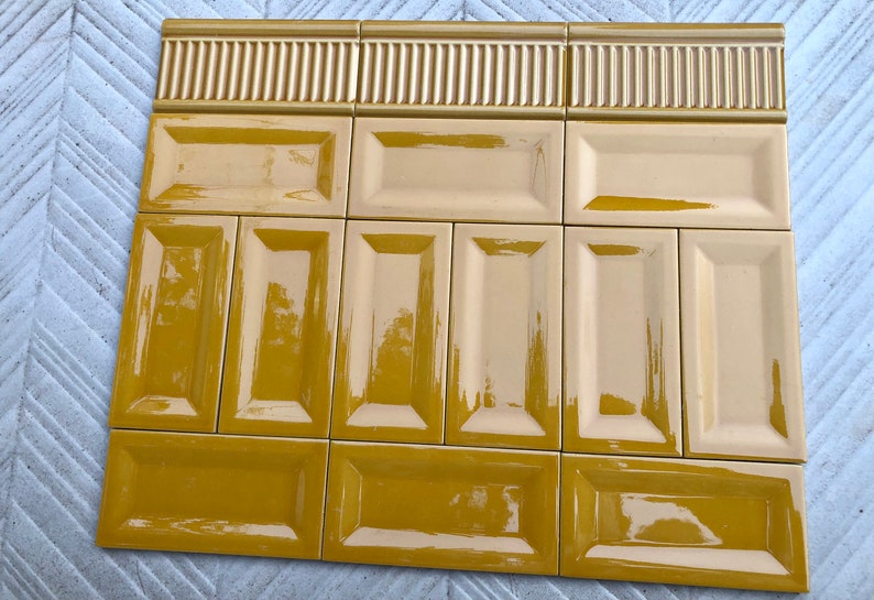 6 yellow Art Nouveau style border tiles, photo 7 of 8