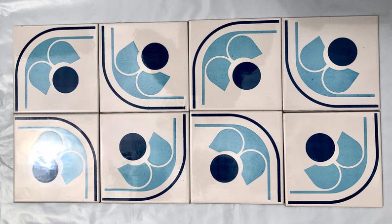 Spanish 60s 70s vintage tiles Unused – 8 pc blue flower retro tiles, photo 2 of 10