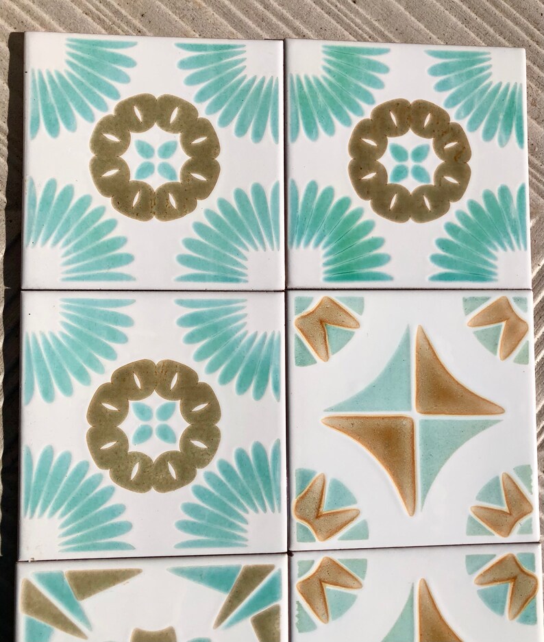 8 original vintage 70s glossy tiles, photo 3 of 10