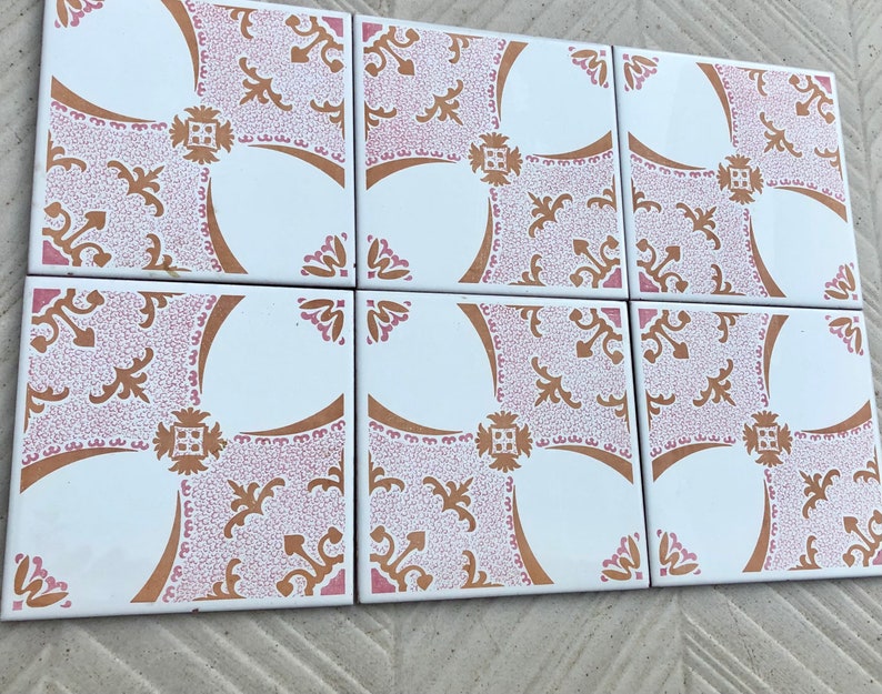 6 Spanish 70s pink tiles – Vintage floral tile mural, photo 6 of 9