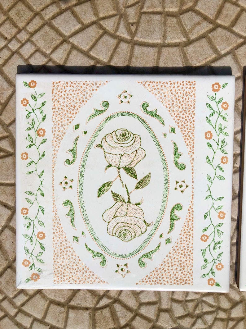 2 Original vintage floral tiles from the 60s - 70s, photo 3 of 8