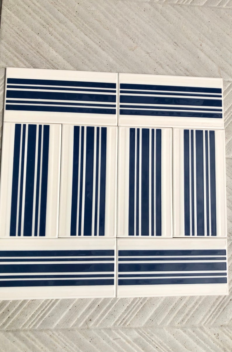 Spanish 60s 70s vintage tiles Unused – 8 pc navy blue, white, pop art tiles, photo 6 of 10
