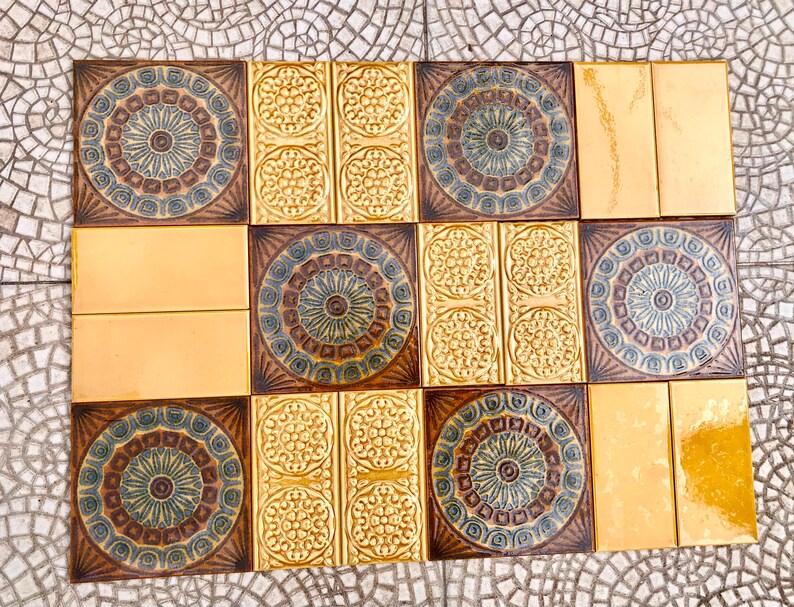 Brutalist style border tiles from Spain — set of 12, photo 3 of 9