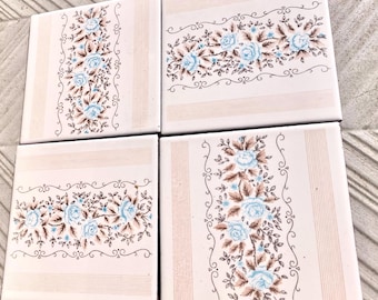 4 Spanish 70s blue and cream tiles. Vintage floral decorative tiles. 60s, 70s decor, mid century wall art. Flower power, romantic 60s decor