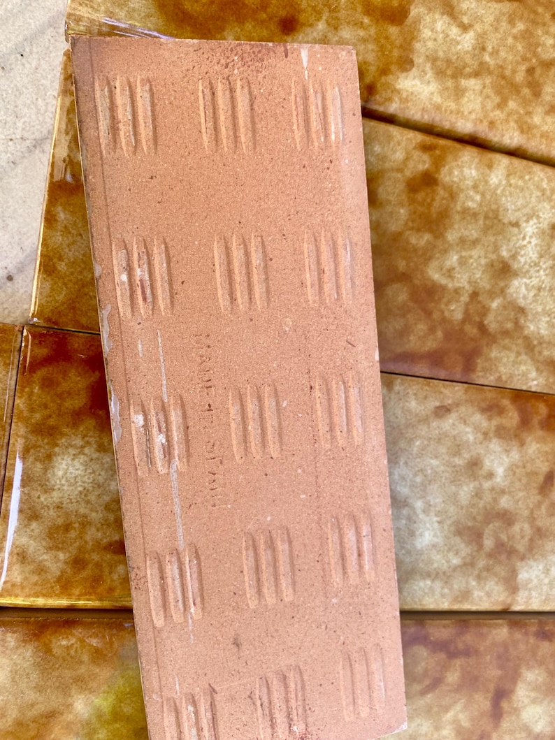 Spanish vintage Fat Lava tiles from the 70s — set of 4, photo 4 of 8