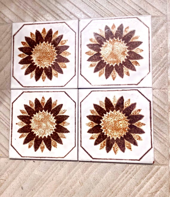 Original 70s retro tiles – 4 pcs Brown, cream, Fat Lava sunflower tiles