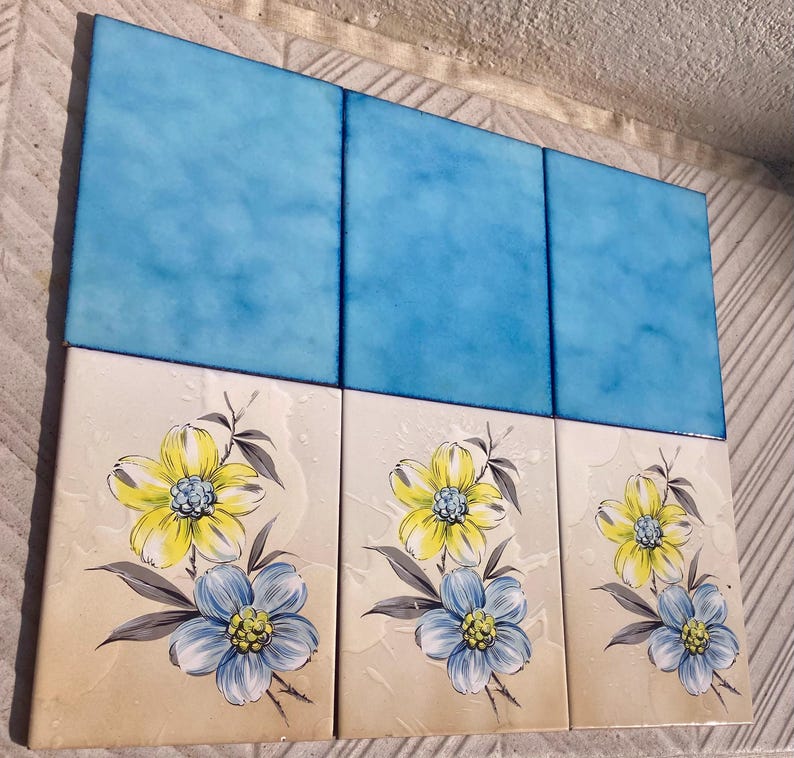 Spanish vintage floral tiles from the 70s — set of 6, photo 8 of 10