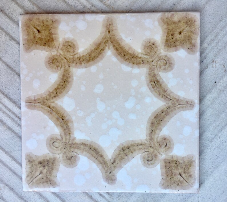 4 vintage 70s tiles from Spain, photo 8 of 10