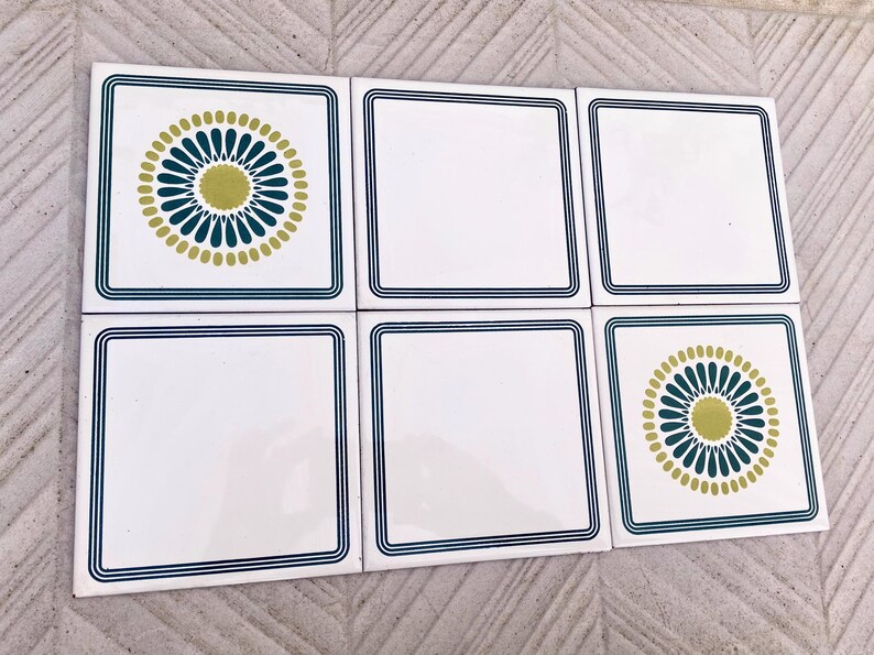 60s 70s Spanish vintage retro tiles – pop art green daisies backsplash — set of 6, photo 2 of 10