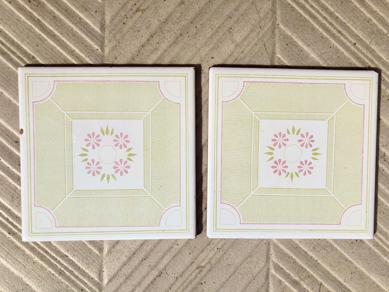 6 Spanish Original 70s green and pink decorative tiles, photo 9 of 10