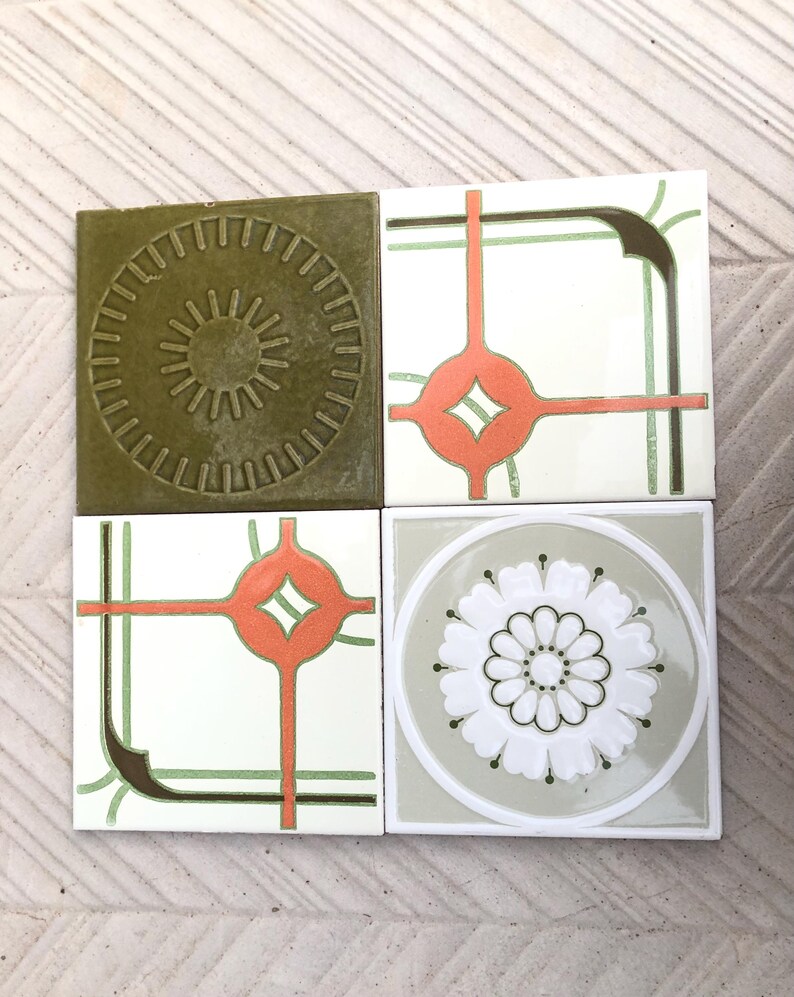 Vintage tiles from Spain – 4 tile mural – 70s flower power in green, orange, cream, photo 2 of 10